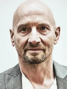 Peter van den Eede