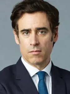Stephen Mangan