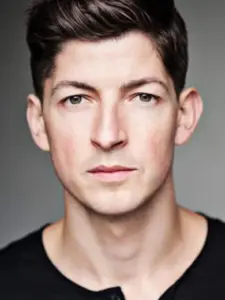 Lee Knight