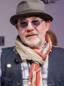 Bernie Taupin