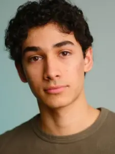 Ethan Thorne