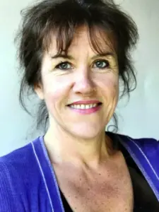 Ραφαέλ Μπακέ (Raphaëlle Bacqué)