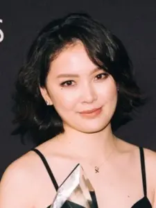 Fiona Roan (Feng-I Fiona Roan)