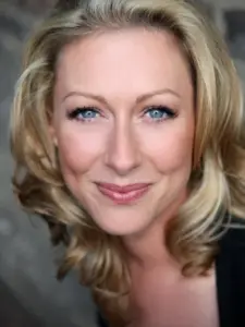 Faye Tozer