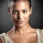 Elisa Mouliaá