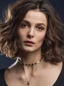 Büşra Develi