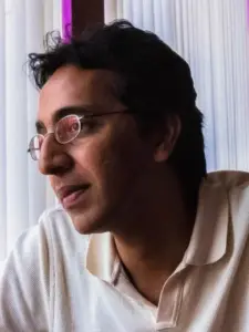 Ravi L. Bharwani
