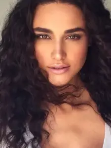 Débora Nascimento