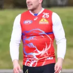 Marcus Adams