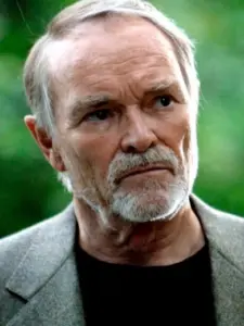 Pierre Vaneck