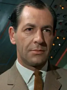 Bernard Kay