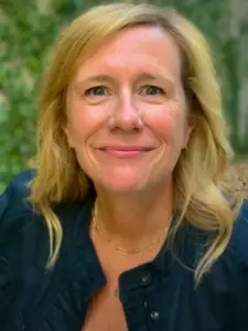 Betsy Thomas