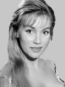 Estella Blain