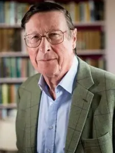 Max Hastings