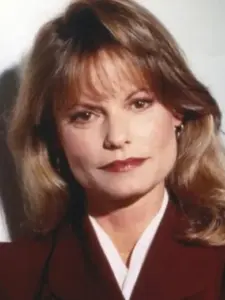 Kay Lenz