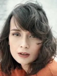 Cristina Suzanne