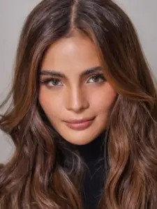 Lovi Poe
