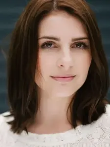 Nerida Bronwen