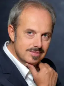 Vladimir Stoyanov