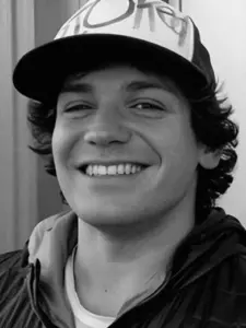 Lucas Debari