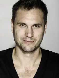 Justen Naughton