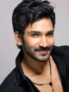 Aadhi Pinisetty