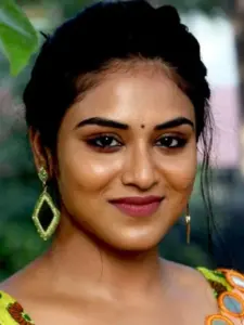Indhuja Ravichandran