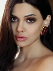 Sara Loren