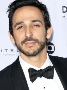 Αμίρ Άρισον (Amir Arison)