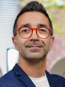 Apo W. Bazidi