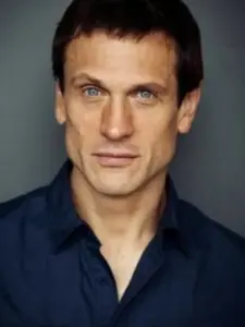 Simon Merrells