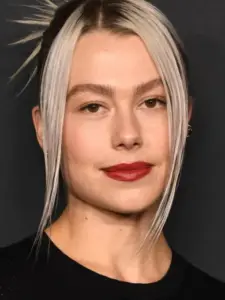 Φοίβη Μπρίτζερς (Phoebe Bridgers)