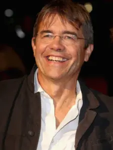 Στέφεν Τζίλενχαλ (Stephen Gyllenhaal)