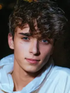 Josh Richards