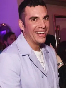Emil Nava