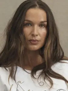Tahyna MacManus (Tahyna Tozzi MacManus)