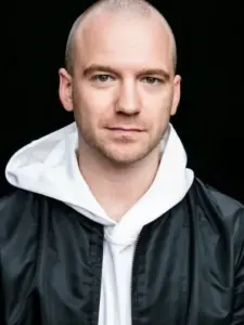 Sean Evans