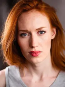 Kira Guloien