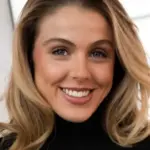 Angela Ashton (Angela Sant'Albano)