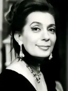 Ελένη Χατζηαργύρη (Eleni Hatziargyri)