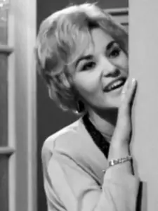 Έφη Νικολοπούλου (Efi Nikolopoulou)