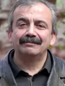 Sırrı Süreyya Önder