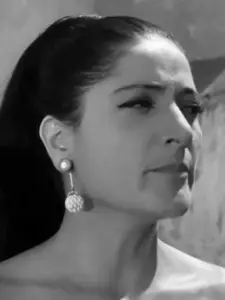 Μπέλλα Τζέσκα (Bella Tzeska)
