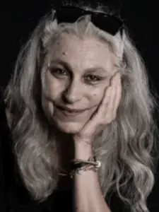 Ρέινα Εσκενάζυ (Reina Eskenazy)