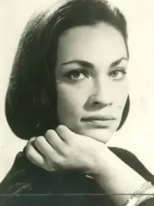 Λίλλη Παπαγιάννη (Lili Papayanni)