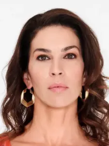 Ηλέκτρα Νικολούζου (Electra Nikolouzou)
